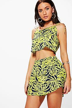Boohoo Lucy Leaf Cami & Short Beach Co-ord