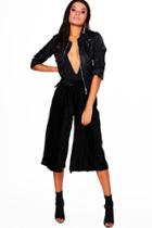 Boohoo Jen Pleated Velvet Culottes Black