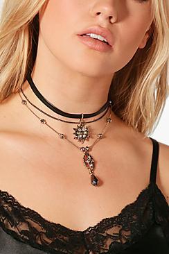 Boohoo Hollie Layered Pendant Diamante Choker