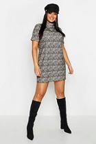 Boohoo Plus Tiger Print Crew Neck Shift Dress
