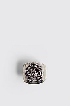 Boohoo Emboss Compass Signer Ring