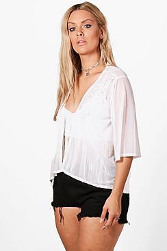 Boohoo Plus Hayley Chiffon Applique Detail Kimono