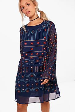 Boohoo Plus Jordan Embroidered Shift Dress