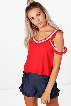 Boohoo Phoebe Cold Shoulder Crochet Trim Crop