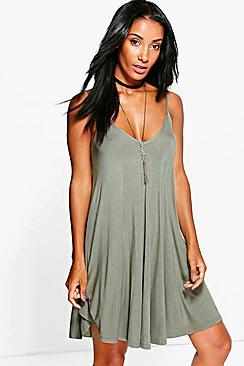 Boohoo Evron Basic V Neck Swing Dress