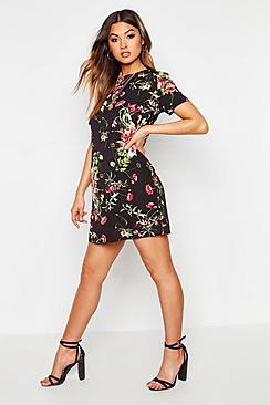 Boohoo Floral Print Short Sleeve Shift Dress