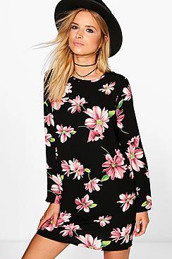 Boohoo Flossie Long Sleeved Floral Shift Dress