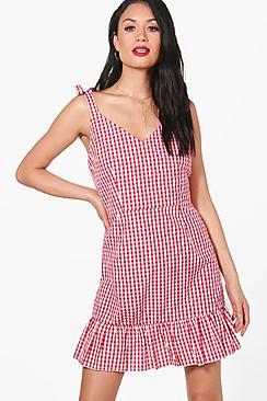 Boohoo Faye Gingham Ruffle Hem Skater Dress