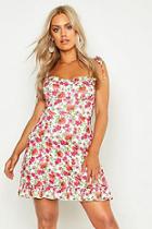 Boohoo Plus Floral Ruched Cup Skater Dress