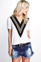 Boohoo Petite Lydia Stripe Rib V Neck Tee