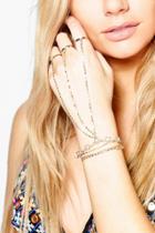 Boohoo Gabriella Diamante Ring Hand Harness Gold