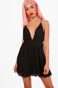 Boohoo Olivia Pleated Skater Dress