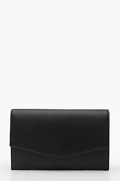 Boohoo Grainy Pu Envelope Clutch And Chain