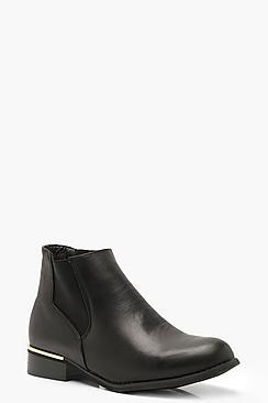 Boohoo Flat Metal Trim Chelsea Boots