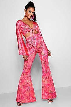 Boohoo Lydia Slinky Tropical Print Split Leg Flare Trouser