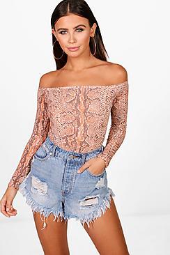 Boohoo Petite High Waisted Extreme Frey Hem Denim Short