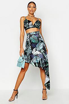 Boohoo Satin Ruffle Hem Palm Print Skirt