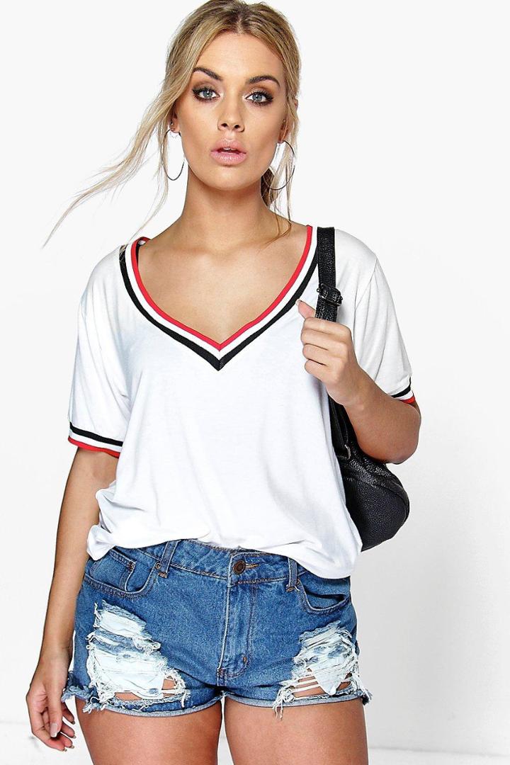 Boohoo Plus Jaden Rib V Neck Detail Tee White