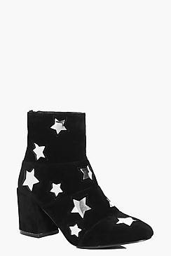 Boohoo Frances Star Detail Block Heel Boot