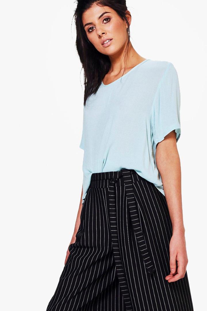 Boohoo Violet Crinkle Boxy Tee Blue