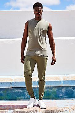 Boohoo Sleeveless T Shirt With Logo
