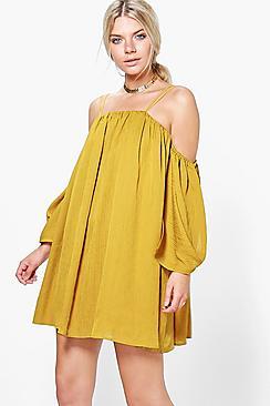 Boohoo Ju Angel Sleeved Pleated Crinkle Swing Dress