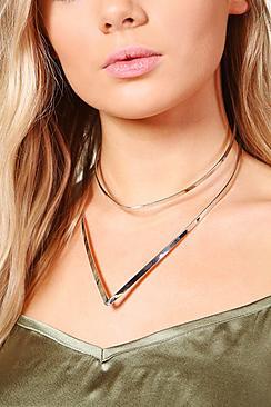 Boohoo Ava Thin Metal Plunge Choker