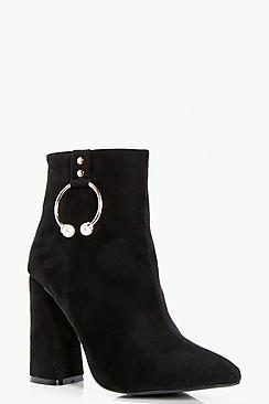 Boohoo Eva Block Heel Horse Bit Trim Ankle Boot