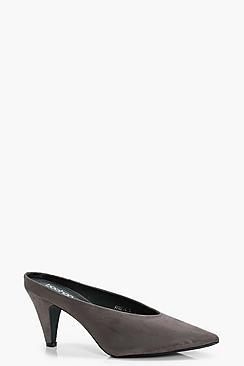 Boohoo Emily Pointed High Vamp Kitten Mules