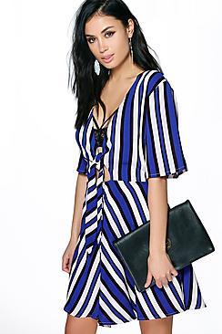 Boohoo Liliane Stripped Tie Front 1/2 Sleeve Dress