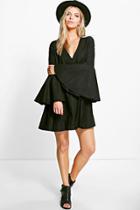 Boohoo Pascale Flared Sleeve V Neck Shift Dress Black
