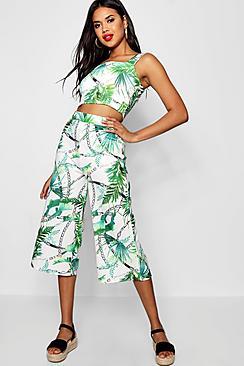 Boohoo Donatella Chain Tropical Short Co-ord Set