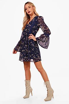 Boohoo Olivia Crochet Trim Tassle Tie Smock Dress