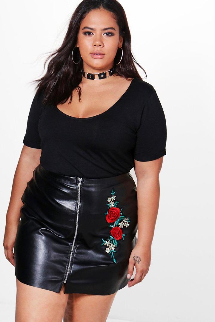 Boohoo Plus Claire Floral Embroidered Pu Mini Skirt Black