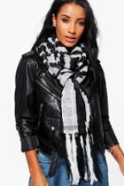 Boohoo Georgina Striped Fringed Knitted Scarf Black