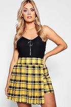 Boohoo Plus Checked Pleated Mini Skirt
