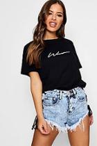 Boohoo Petite Yasmin Woman Signature T-shirt