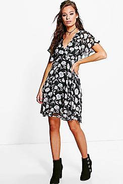 Boohoo Monique Floral Printed Tea Dress