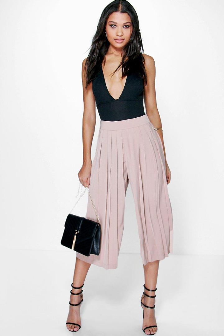 Boohoo Zahara Pleat Front Tailored Culottes Sand