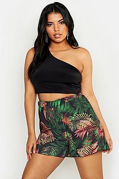 Boohoo Plus Tropical Palm Printed Ruffle Flippy Short