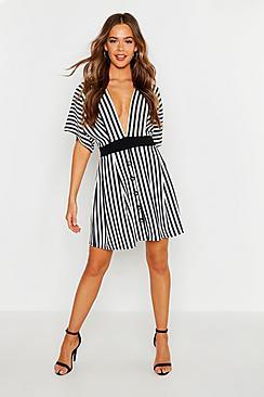 Boohoo Kimono Sleeve Button Skater Dress