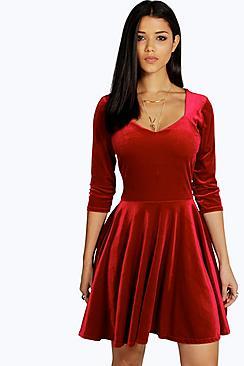 Boohoo Lara Velvet Sweetheart Neck Skater Dress