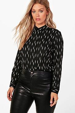 Boohoo Plus Amelia Lightening Print Woven Shirt