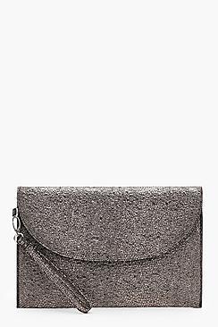 Boohoo Amy Metallic Wristlet Clutch