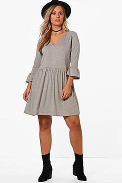 Boohoo Plus V Neck Skater Dress