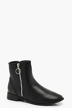 Boohoo O Ring Zip Up Flat Chelsea Boots
