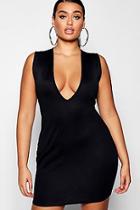 Boohoo Plus V-bar Scoop Neck Bodycon Dress