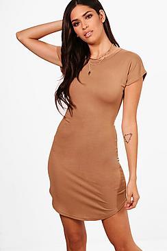 Boohoo Taylor Curved Hem T Shirt Dress