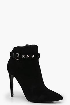 Boohoo Evie Pyramid Stud Pointed Toe Shoe Boots