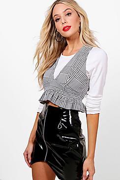 Boohoo Mia Check Pleated Crop